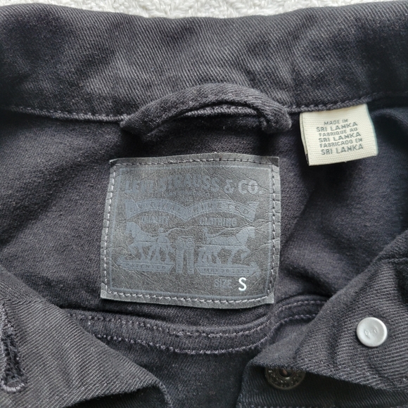 Levi's Black Button Up Denim Jacket - Picture 6 of 11